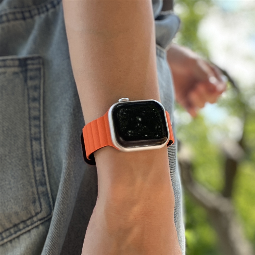 【KUROCURRANT／クロカラント】汗や水を気にせず使える！Apple Watchシリコンベルトをご紹介します！