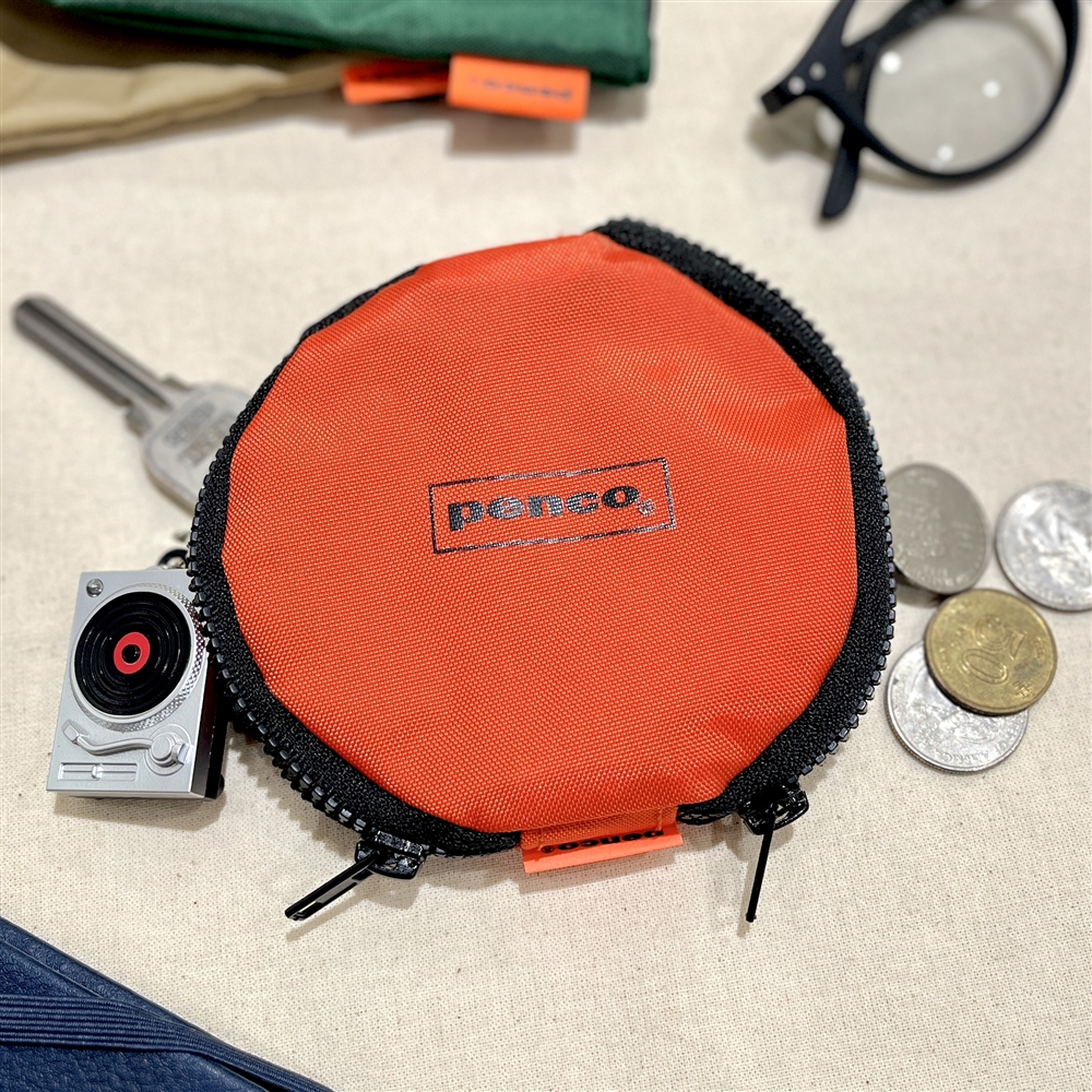 【penco / ペンコ】 小物をすっきり収納！  2つの収納スペースで使い分けができる  ミニポーチをご紹介します！
