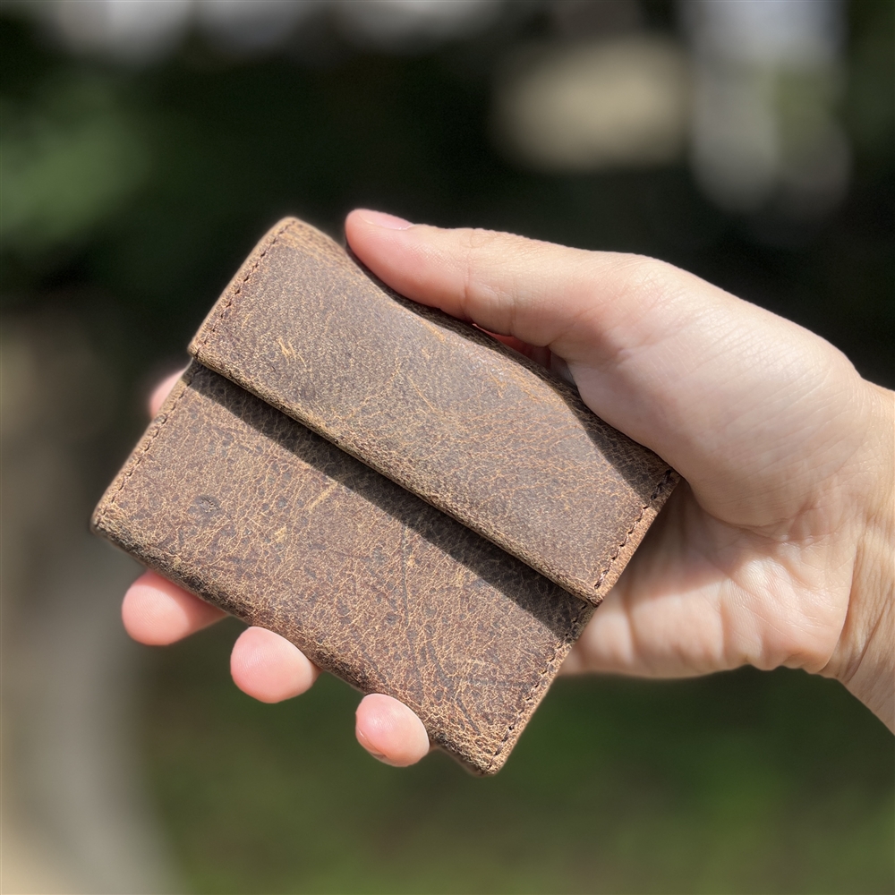 【SLOW&CO】クーズーの革を使用した別注のお財布をご紹介します！