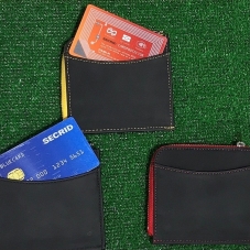 『うすい財布をお探しのお客様いらっしゃいますか？』　ららぽーと湘南平塚2階　コレクターズより