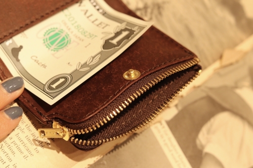【新入荷】財布を手のひらに収める時代『CACTA』