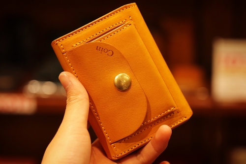 【入荷情報】手のひらサイズのお財布