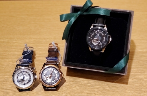 クリスマスおすすめギフト③【Furbo】腕時計